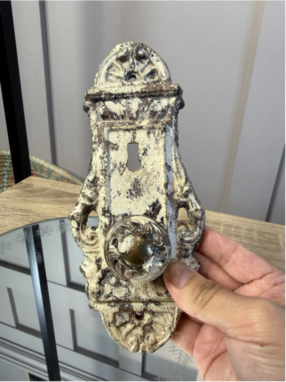 Old Brass Door Knob Flower Floral Design Wall Mount Hook Hanger 7.5”